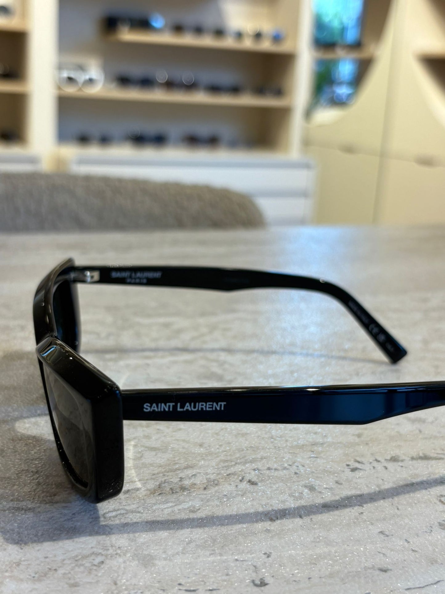 Saint Laurent SL658 001 – Mat Siyah Dikdörtgen Güneş Gözlüğü (54-17-145)