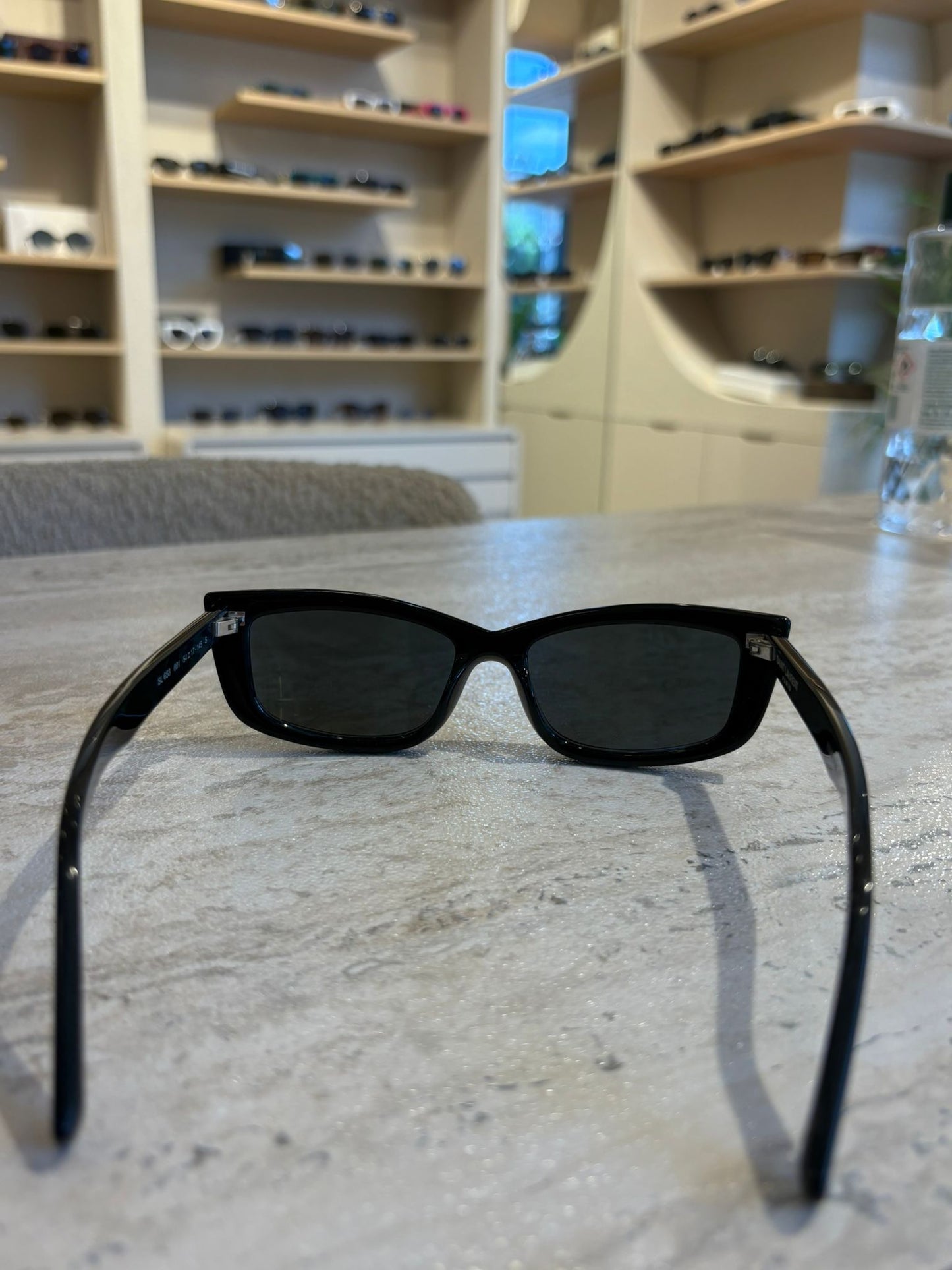 Saint Laurent SL658 001 – Mat Siyah Dikdörtgen Güneş Gözlüğü (54-17-145)