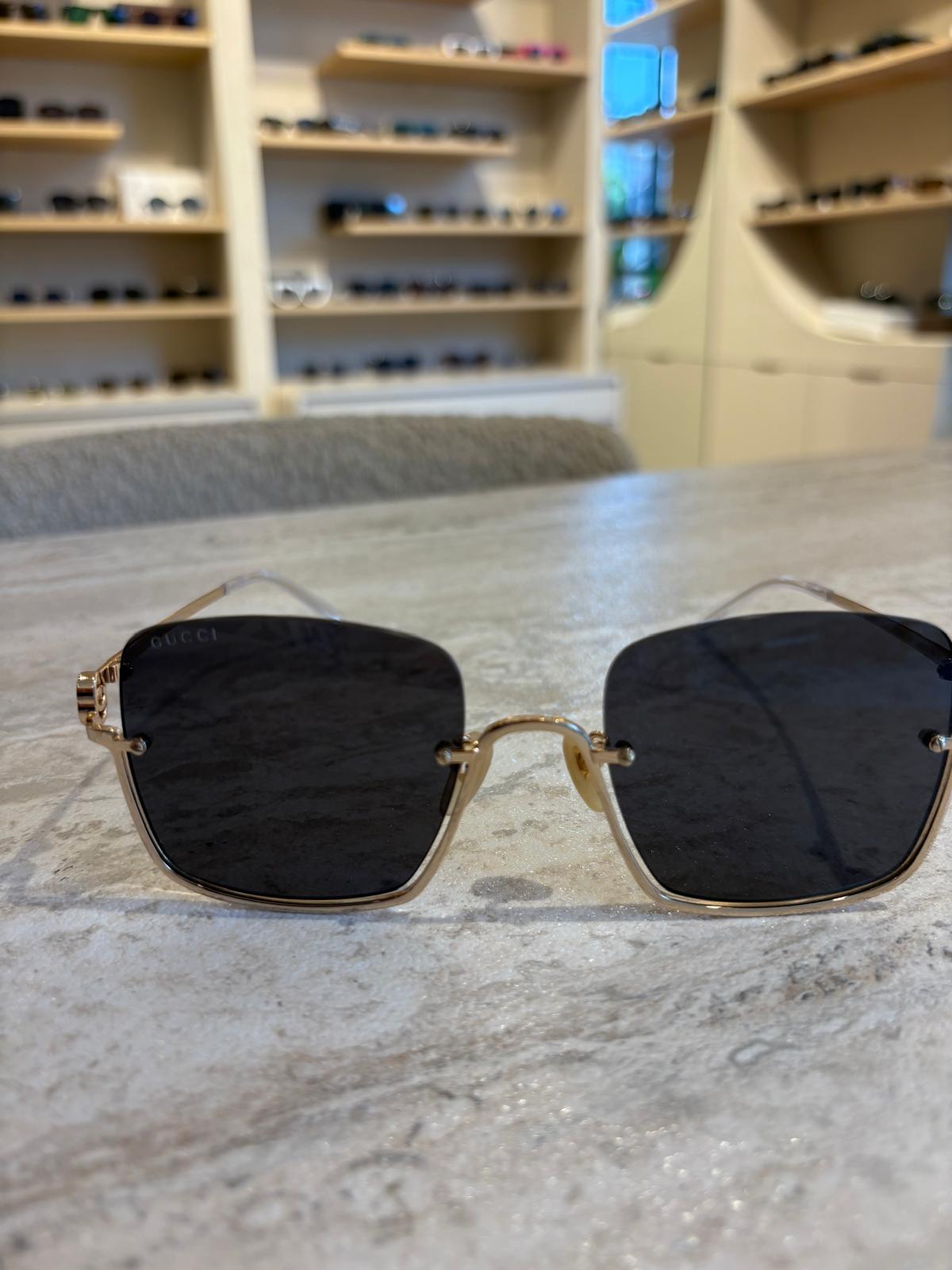 GUCCI GG1279S 001 – Çerçevesiz Kare Camlı Altın Güneş Gözlüğü (54-21-140)