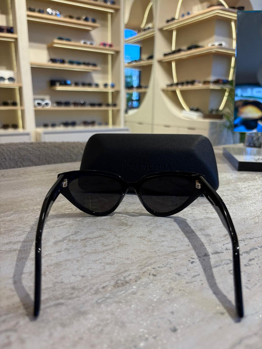 Balenciaga BB0270 S – İtalyan Zarafetiyle İkonik Kedi Gözü Güneş Gözlüğü