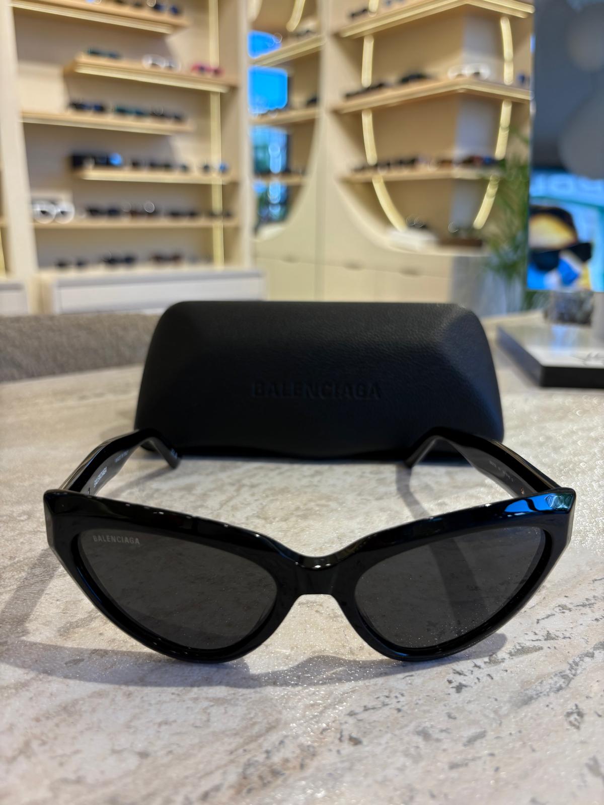 Balenciaga BB0270 S – İtalyan Zarafetiyle İkonik Kedi Gözü Güneş Gözlüğü