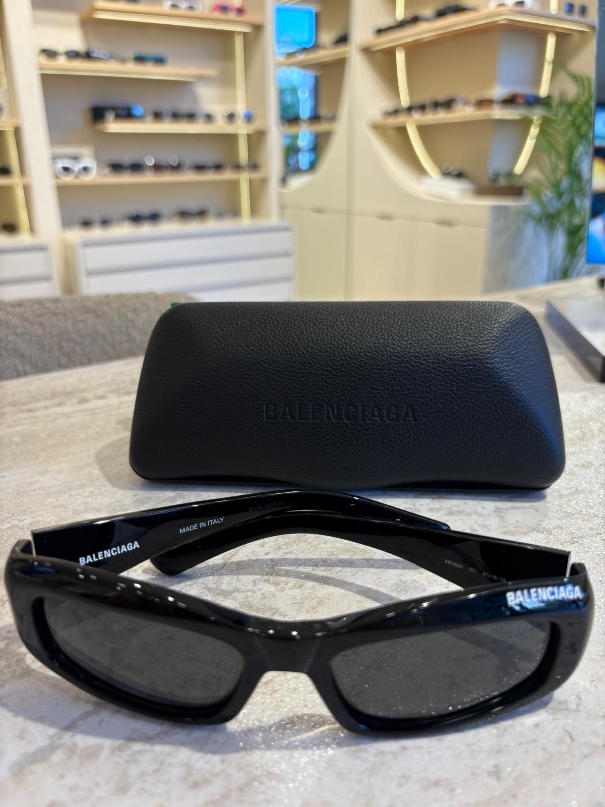 Balenciaga BB0266S 001 – Yüksek Moda, Ultra Kalın Çerçeve