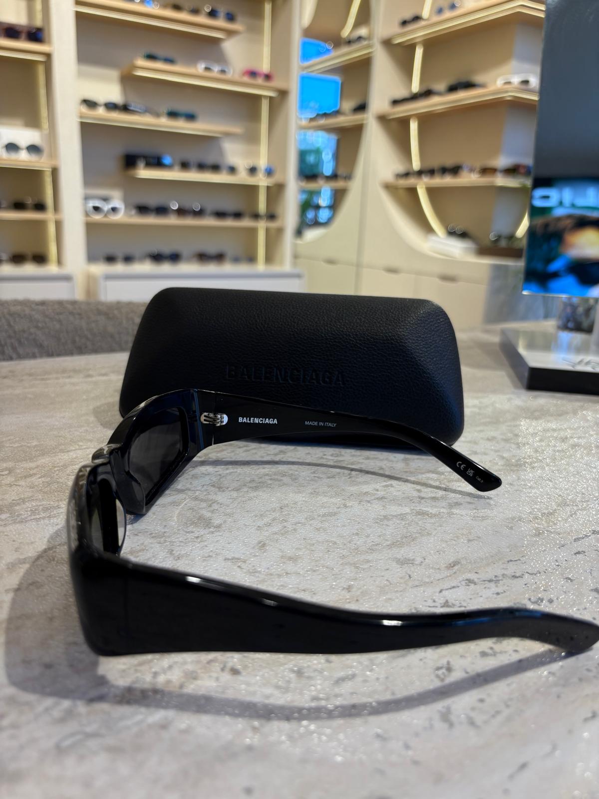 Balenciaga BB0266S 001 – Yüksek Moda, Ultra Kalın Çerçeve