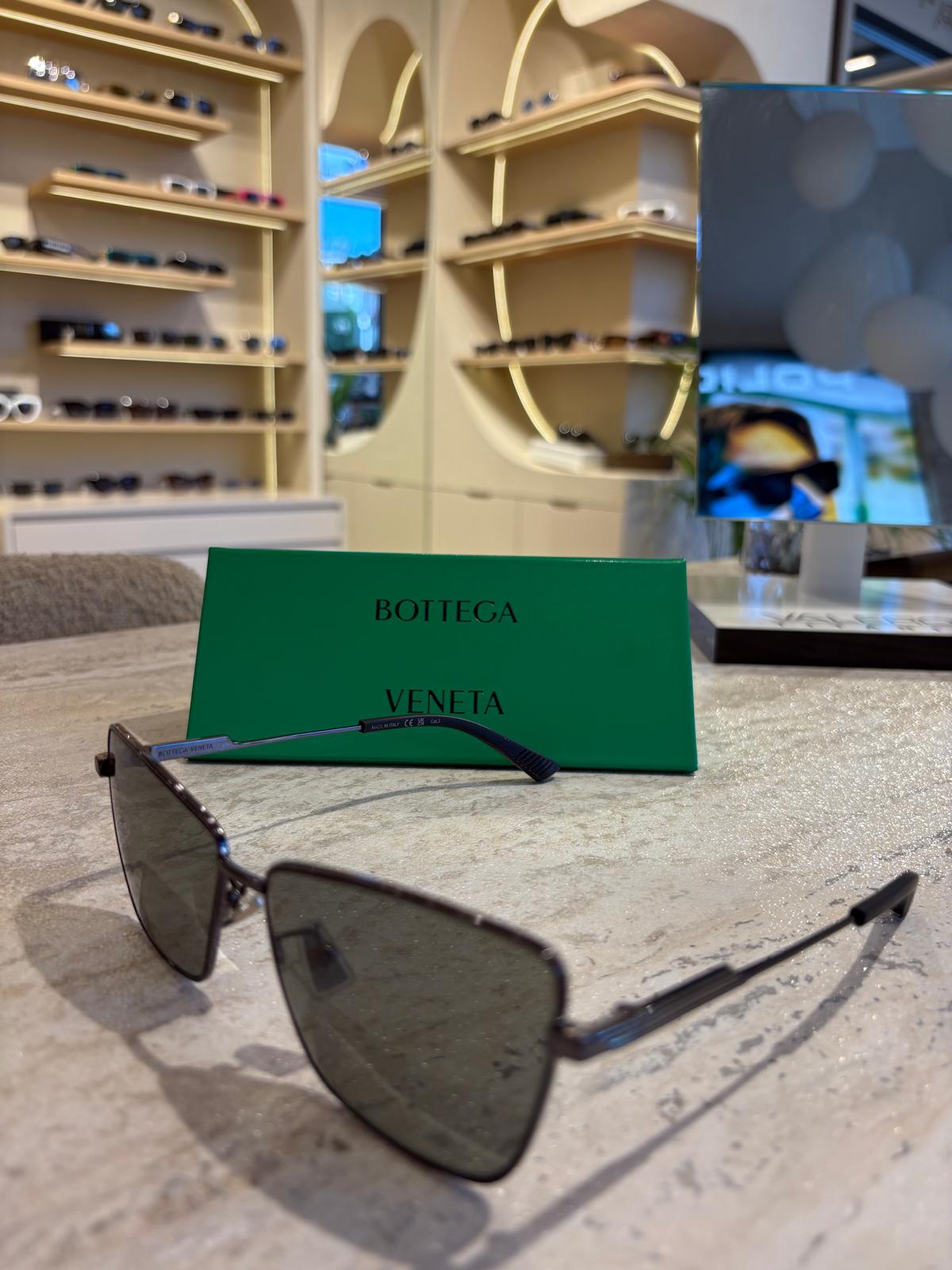 Bottega Veneta BV1195S 001 – Modern Minimalizmin Metal Yorumu