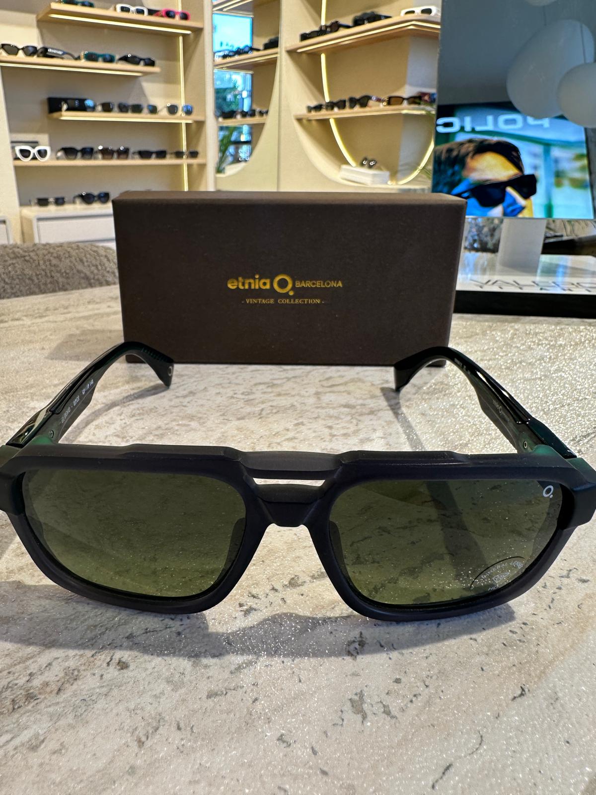 Etnia Barcelona EL RENO BKGR – Mineral Camlı, Retro İlhamlı Modern Gözlük