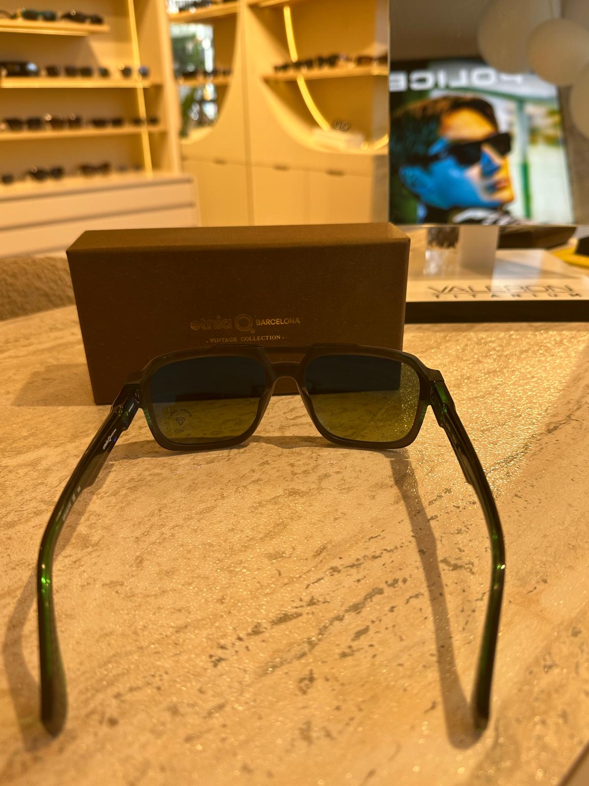 Etnia Barcelona EL RENO BKGR – Mineral Camlı, Retro İlhamlı Modern Gözlük