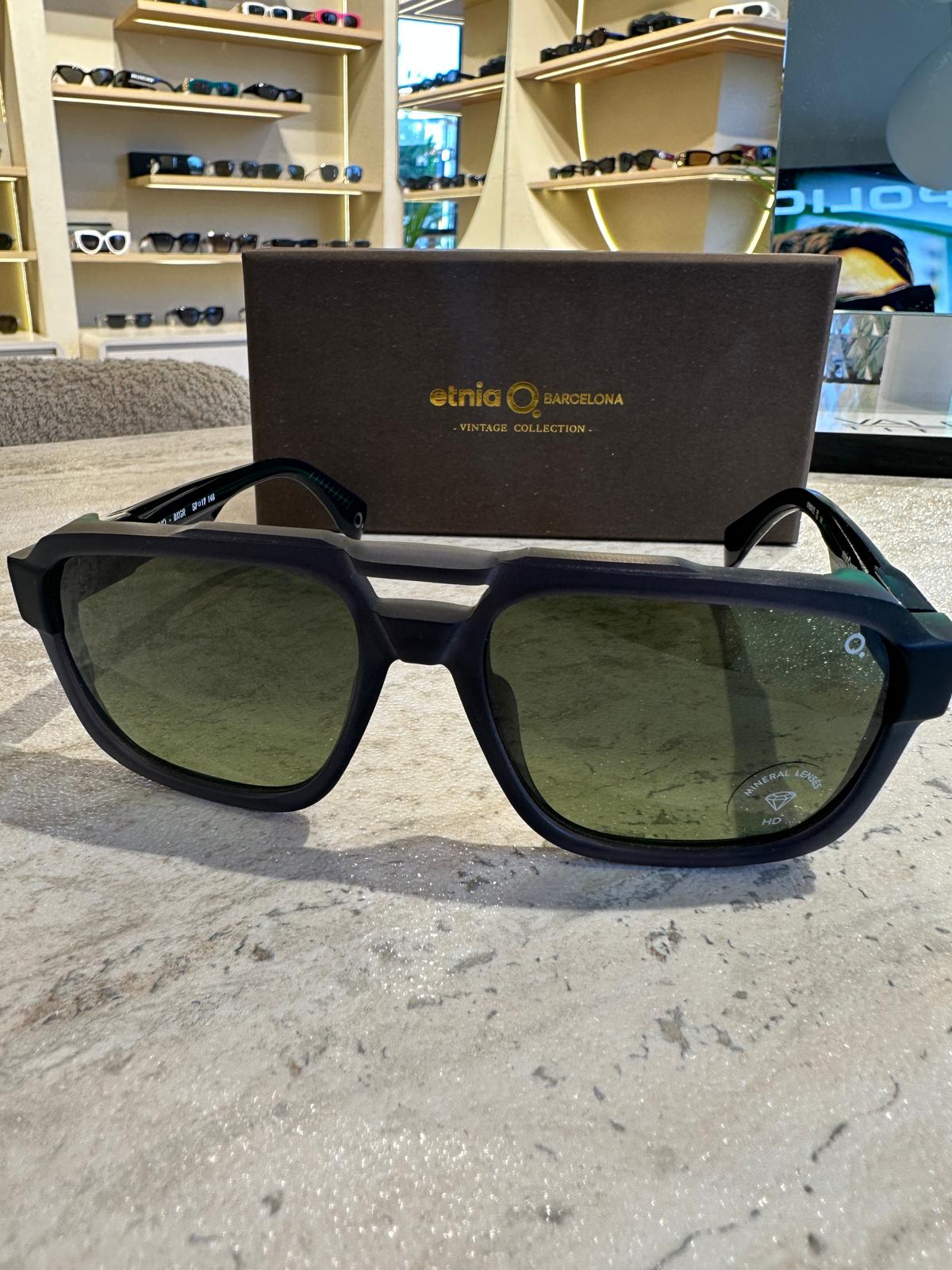 Etnia Barcelona EL RENO BKGR – Mineral Camlı, Retro İlhamlı Modern Gözlük