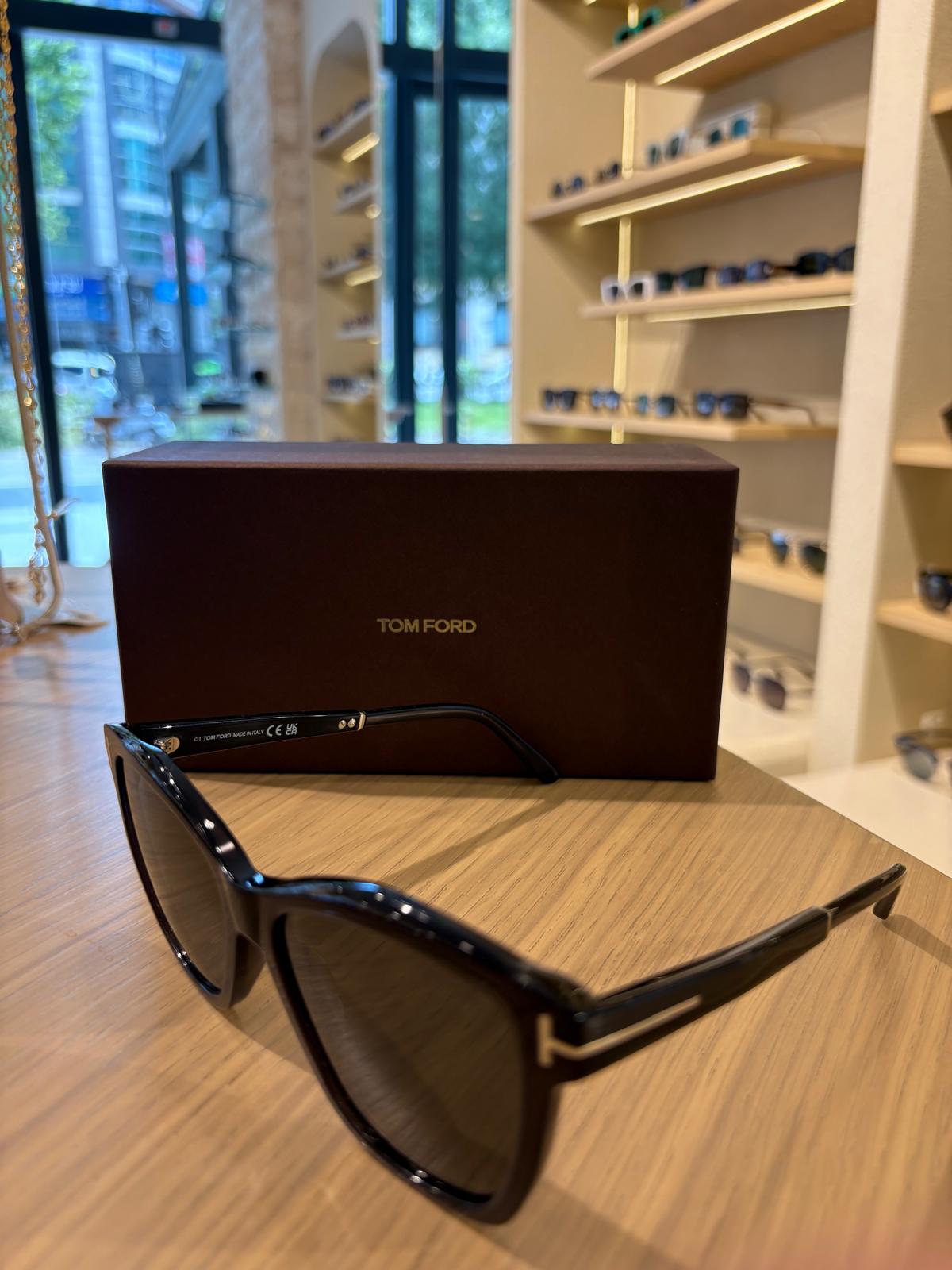 Tom Ford Lucia TF1087 45F – Kadın Güneş Gözlüğü | Pelin Canlı Optik