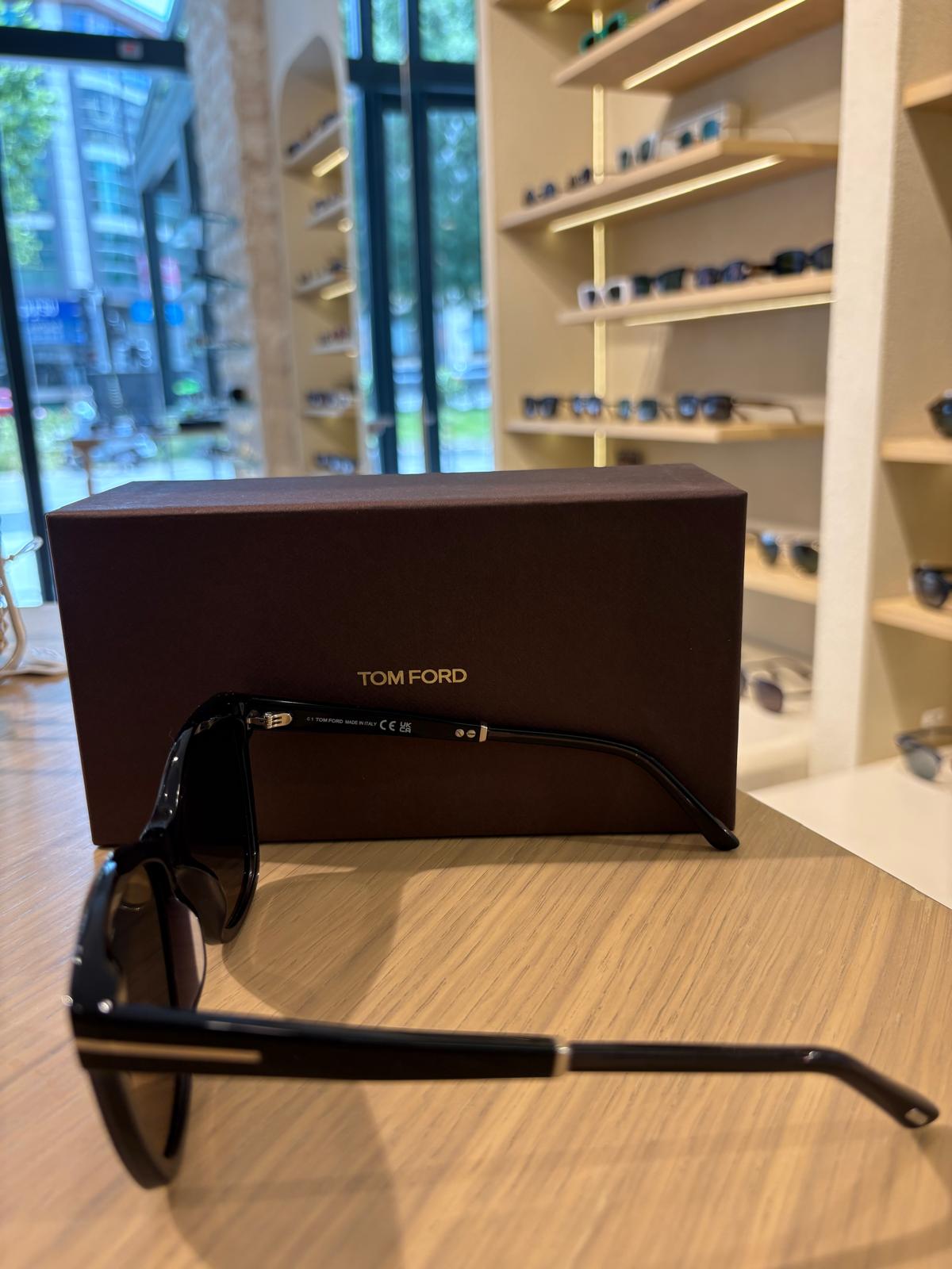 Tom Ford Lucia TF1087 45F – Kadın Güneş Gözlüğü | Pelin Canlı Optik