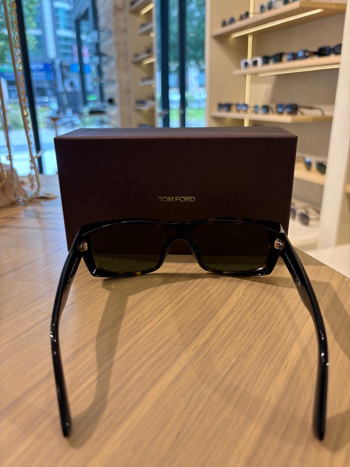 Tom Ford Juan TF1181 52N – Havana Güneş Gözlüğü