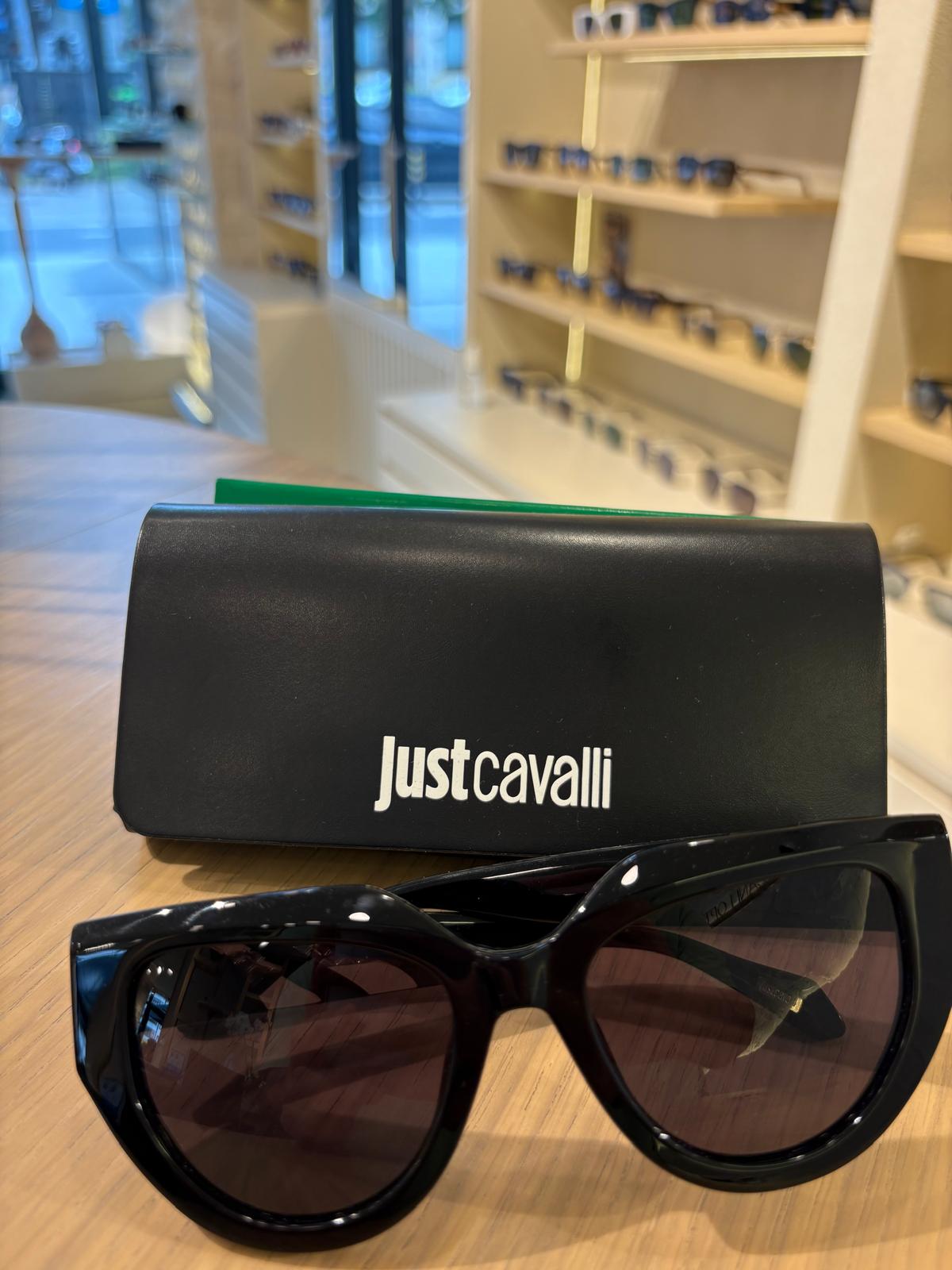 Just Cavalli SJC 086V 0700 – Kadın Güneş Gözlüğü | Pelin Canlı Optik