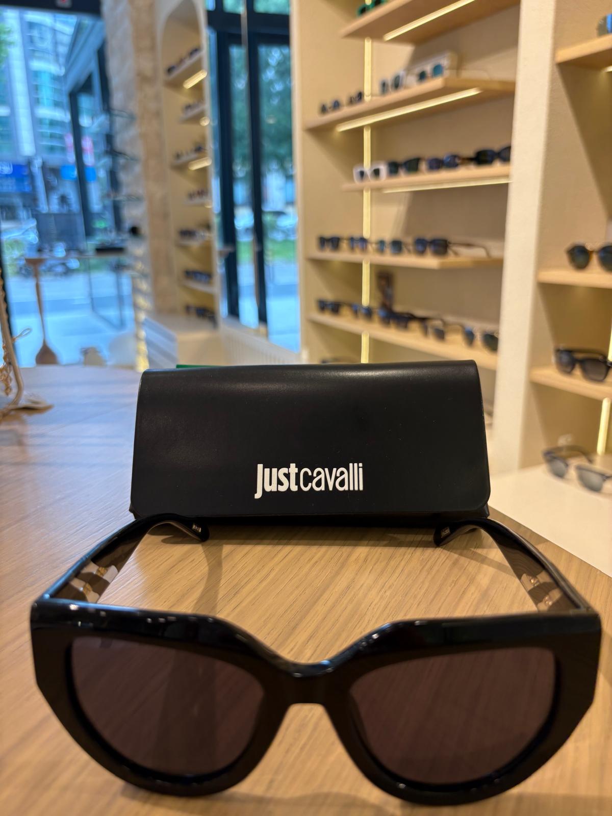 Just Cavalli SJC 086V 0700 – Kadın Güneş Gözlüğü | Pelin Canlı Optik