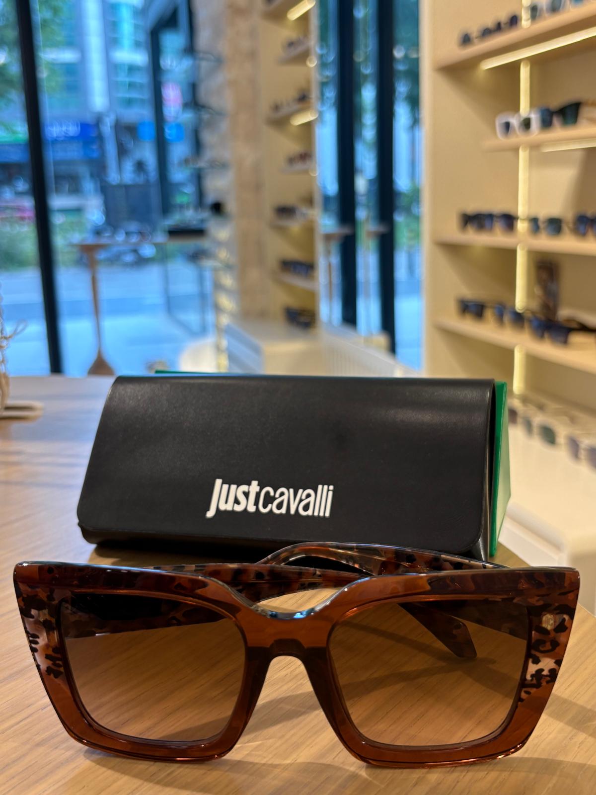 Just Cavalli SJC099V 09X8 – Leopar Desenli Kadın Güneş Gözlüğü
