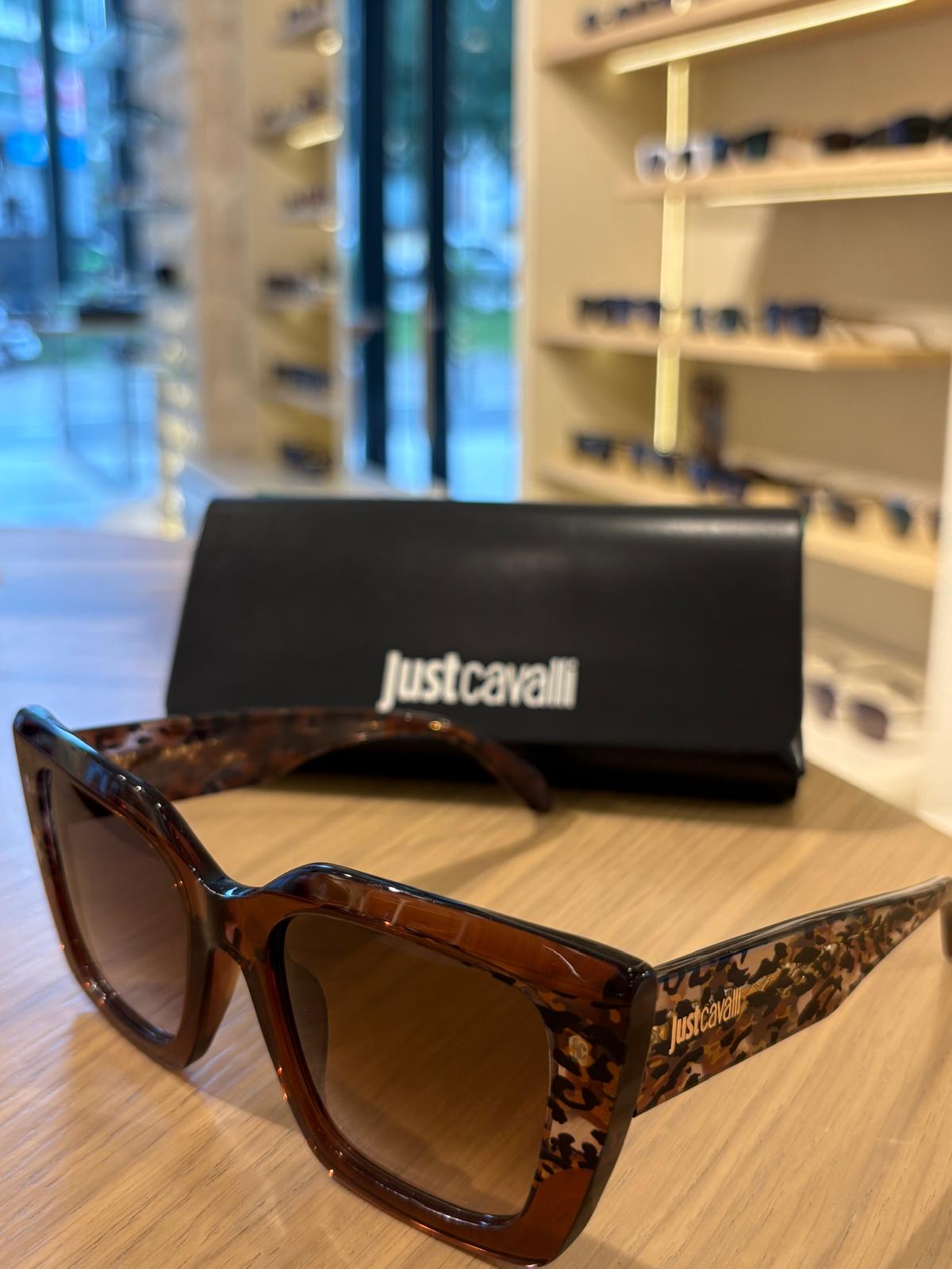 Just Cavalli SJC099V 09X8 – Leopar Desenli Kadın Güneş Gözlüğü