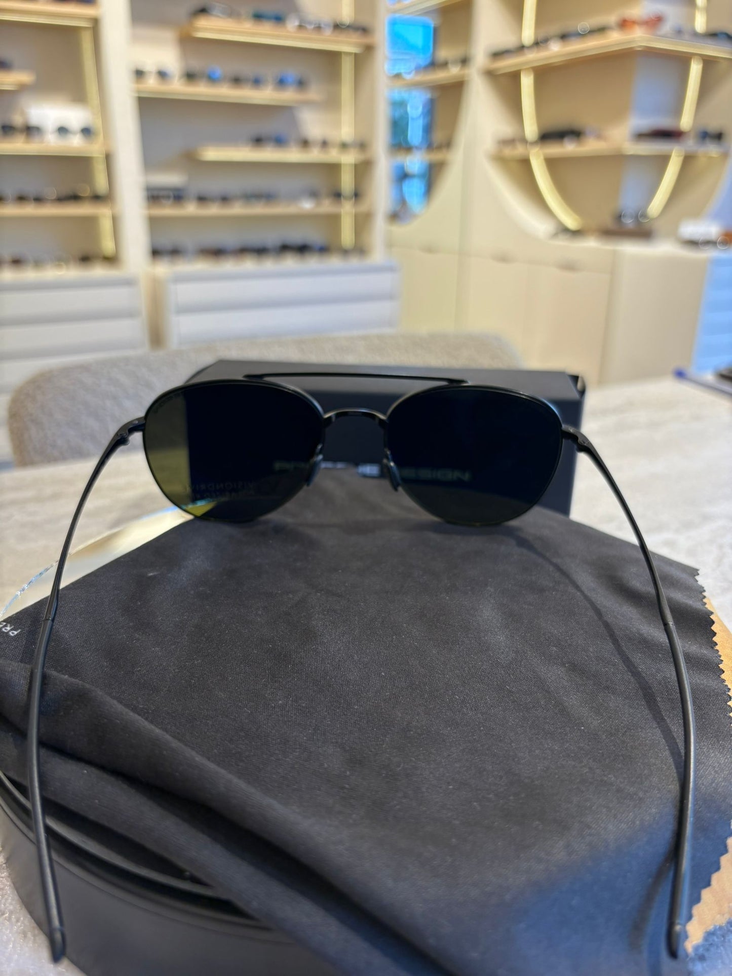 Porsche Design P'8947 A CAT.3P Güneş Gözlüğü – Modern Stil, Üstün Koruma