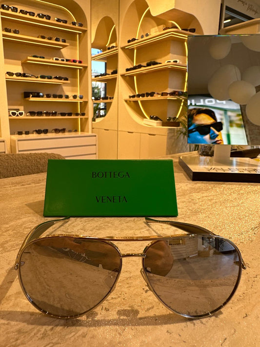 Bottega Veneta BV1305S 003 – Lüks Aviator Şıklığı, Heykel Formlu Sap Detayıyla